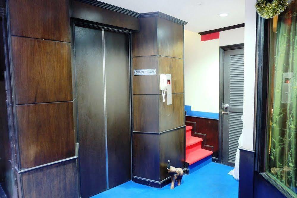 Everest Boutique Hotel Bangkok Exterior photo